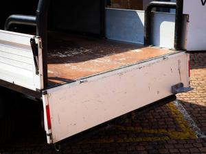 Volkswagen Transporter 2.0TDI single cab - Image 15