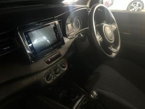 Toyota Rumion 1.5 SX manual - Image 10