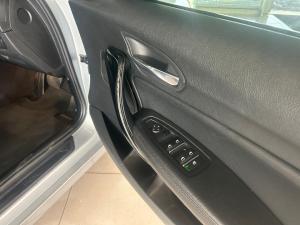 BMW 1 Series 120i 5-door auto - Image 14