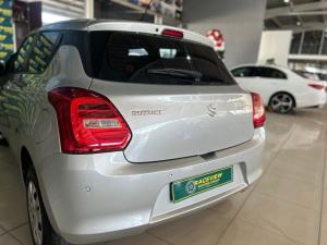 Suzuki Swift 1.2 GL manual - Image 3