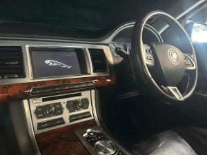 Jaguar XF 3.0 Supercharged Premium Luxury - Image 7