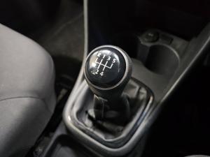 Volkswagen Polo Vivo hatch 1.4 Trendline - Image 7