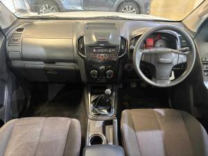 Isuzu D-Max 250 double cab Hi-Ride - Image 14