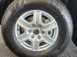 Volkswagen Amarok 2.0TDI double cab Life auto - Image 7