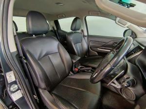 Mitsubishi Triton 2.4DI-D double cab auto - Image 12