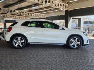 Mercedes-Benz GLA GLA200 - Image 8