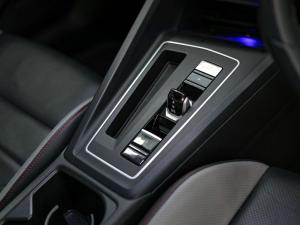 Volkswagen Golf GTI - Image 15