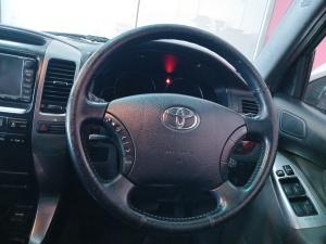 Toyota Land Cruiser Prado 4.0 VX - Image 11