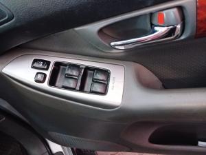 Toyota Land Cruiser Prado 4.0 VX - Image 21