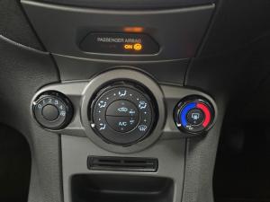 Ford Fiesta 5-door 1.0T Ambiente - Image 6