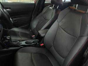 Toyota Corolla Cross 1.8 GR-Sport - Image 5
