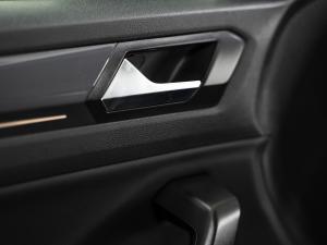 Volkswagen T-Roc 2.0TSI 140kW 4Motion R-Line - Image 39