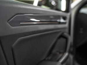 Volkswagen T-Roc 2.0TSI 140kW 4Motion R-Line - Image 42