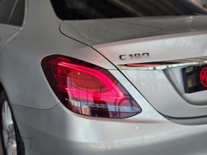 Mercedes-Benz C-Class C180 Avantgarde auto - Image 6