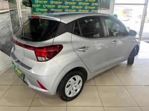 Hyundai Grand i10 1.0 Premium hatch - Image 4
