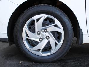 Hyundai i20 1.2 Motion - Image 10