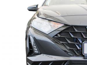 Hyundai i20 1.2 Premium - Image 7
