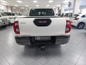 Toyota Hilux 2.8GD-6 double cab 4x4 Legend (de-spec 21) - Image 5