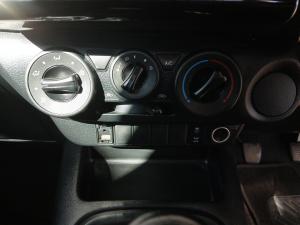 Toyota Hilux 2.4GD-6 Xtra cab Raider manual - Image 11