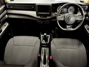 Suzuki Ertiga 1.5 GA - Image 8