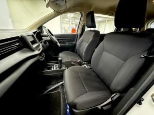 Suzuki Ertiga 1.5 GA - Image 9