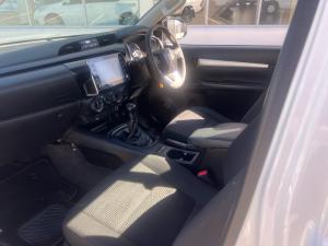 Toyota Hilux 2.4GD-6 single cab 4x4 Raider manual - Image 7