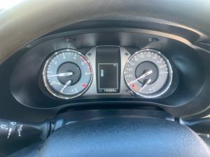 Toyota Hilux 2.4GD-6 single cab 4x4 Raider manual - Image 8
