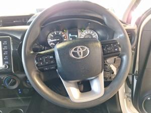 Toyota Hilux 2.4GD-6 double cab 4x4 Raider auto - Image 8