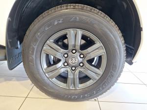 Toyota Hilux 2.4GD-6 double cab 4x4 Raider auto - Image 14