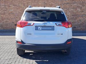 Toyota RAV4 2.0 GX - Image 5