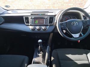 Toyota RAV4 2.0 GX - Image 6