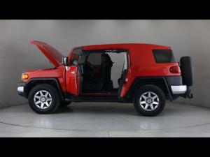 Toyota FJ Cruiser FJ Cruiser - Image 11