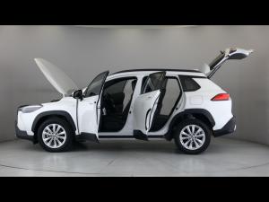 Toyota Corolla Cross 1.8 Hybrid XS - Image 11