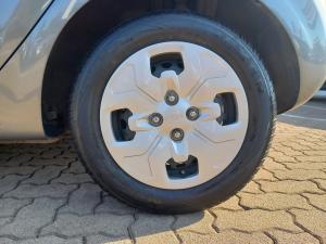 Kia Picanto 1.0 Street auto - Image 16