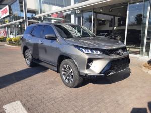 Toyota Fortuner 2.8GD-6 Raised Body automatic - Image 1
