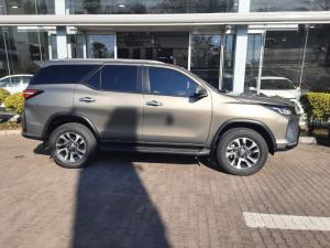 Toyota Fortuner 2.8GD-6 Raised Body automatic - Image 3