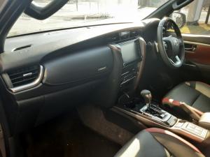 Toyota Fortuner 2.8GD-6 Raised Body automatic - Image 7