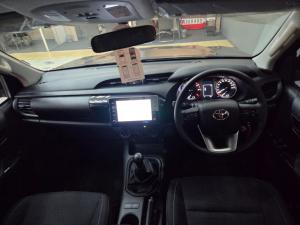 Toyota Hilux 2.4 GD-6 RB RaiderE/CAB - Image 6