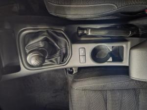 Toyota Hilux 2.4 GD-6 RB RaiderE/CAB - Image 8