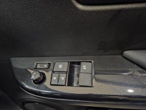 Toyota Hilux 2.4 GD-6 RB RaiderE/CAB - Image 9