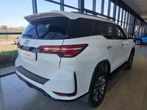 Toyota Fortuner 2.4GD-6 Raised Body - Image 3