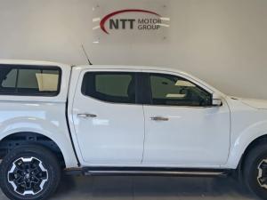 Nissan Navara 2.5DDTI LE/LE Plus 4X4 automatic D/C - Image 5