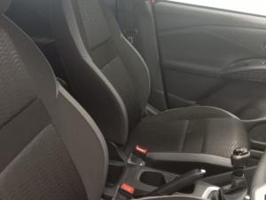 Nissan Magnite 1.0 Visia - Image 8