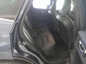 Volvo XC60 B5 Momentum Geartronic - Image 10