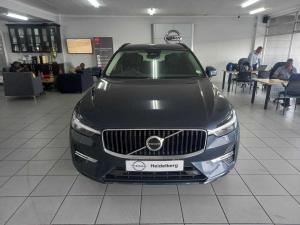 Volvo XC60 B5 Momentum Geartronic - Image 3