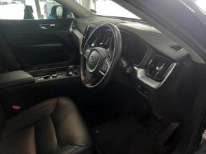 Volvo XC60 B5 Momentum Geartronic - Image 7