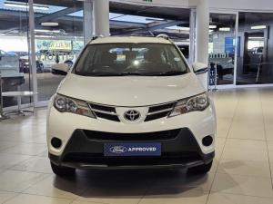 Toyota RAV4 2.0 GX - Image 2