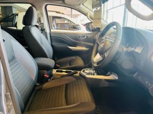 Nissan Navara 2.5DDTi double cab LE 4x4 - Image 9