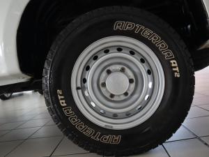 Isuzu D-Max 250 4x4 Hi-Ride - Image 22