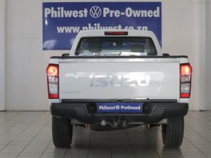 Isuzu D-Max 250 4x4 Hi-Ride - Image 4